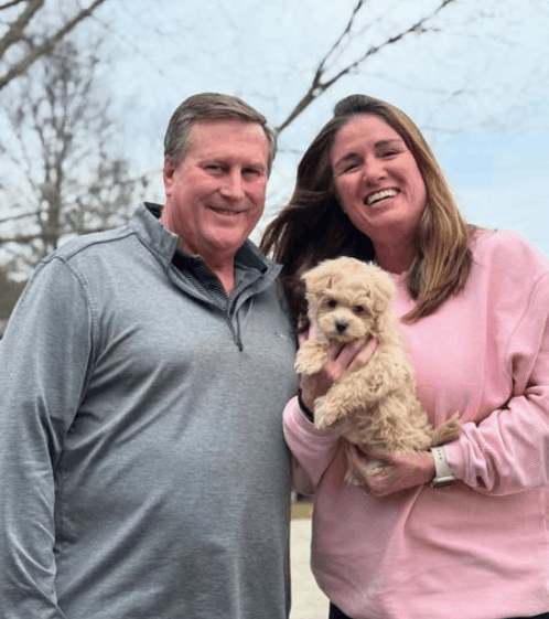 Familia feliz con Nube